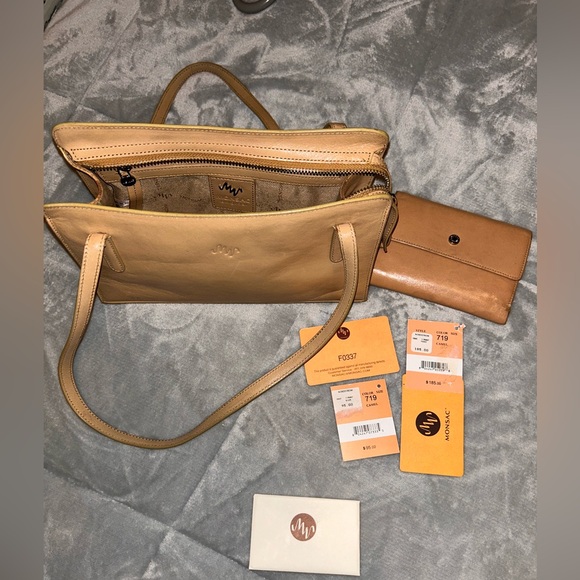 Monsac Handbags - Pre-Owned Monsac Purse and wallet combo.